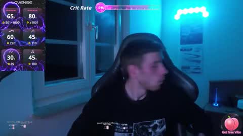 Snapshot of zuzmosfokafasz chatting on 11-28-25, 09:17 Zuzmoe online show from 11-28-25, 09:17