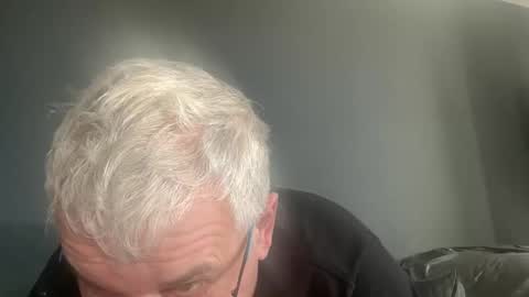 zwickauer1969 online show from 10-21-25, 07:31