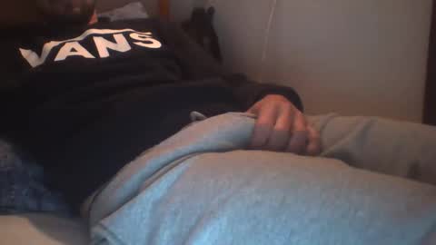 Snapshot of zyggy87 chatting on 11-20-25, 05:29 zyggy87 online show from 11-20-25, 05:29