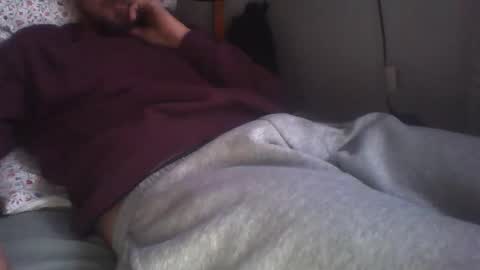 Snapshot of zyggy87 chatting on 11-24-25, 07:19 zyggy87 online show from 11-24-25, 07:19