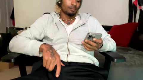 mixedtwinklol online show from 11-11-25, 09:31