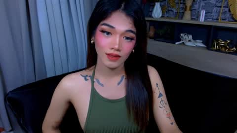 Snapshot of zyphyr_elf chatting on 06-01-26, 11:28 ZY online show from 06-01-26, 11:28