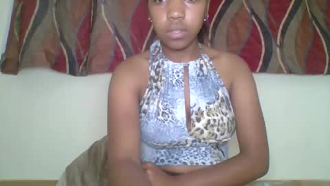 zyraelle_01 online show from 04-30-26, 08:57