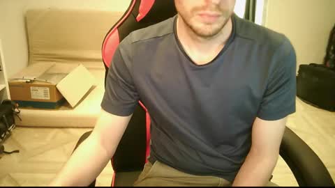 Snapshot of zyriosben chatting on 02-18-25, 03:43 zyriosben online show from 02-18-25, 03:43