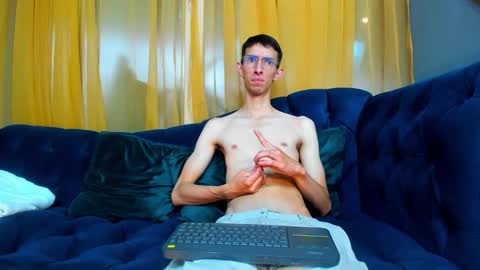 Zyro Nigth online show from 11-10-25, 07:46