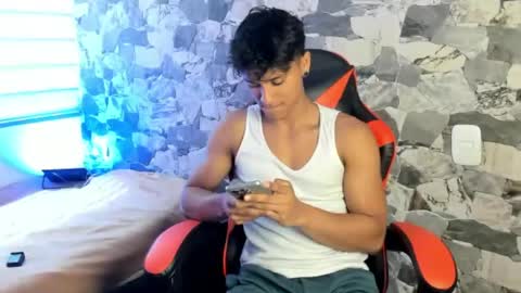 zyzz_1812 online show from 05-30-26, 06:05