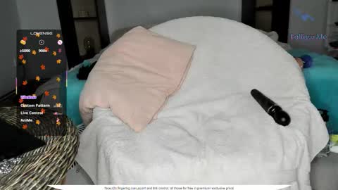 Miss Carla online show from 10-27-25, 09:46