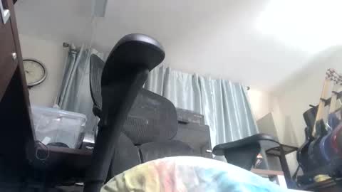 zzzzzbuzz online show from 04-06-26, 03:04