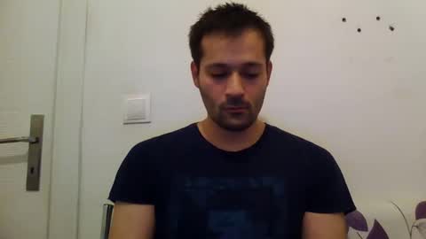 Snapshot of zzzzzzz41 chatting on 12-05-24, 04:34 zzzzzzz41 online show from 12-05-24, 04:34