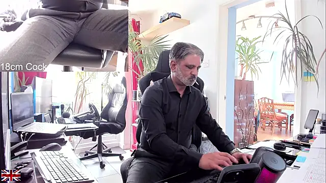 OnlineBossUK online show from 09-08-25, 04:06