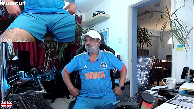 OnlineBossUK online show from 10-07-25, 07:33