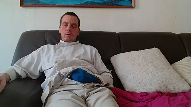 cloupefun online show from 01-18-26, 01:48