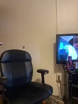 LacieStar online show from 12-13-24, 02:05