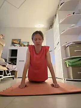 angelmommu online show from 11-05-25, 04:23