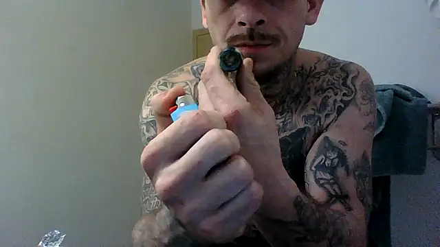 Snapshot of DADDY_KANE8--- chatting on 01-06-25, 08:57 DADDY KANE8--- online show from 01-06-25, 08:57