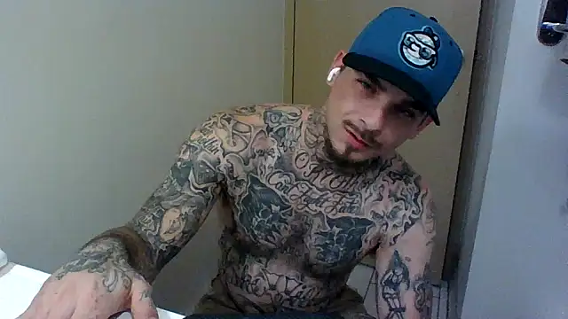 Snapshot of DADDY_KANE8--- chatting on 01-07-25, 12:24 DADDY KANE8--- online show from 01-07-25, 12:24