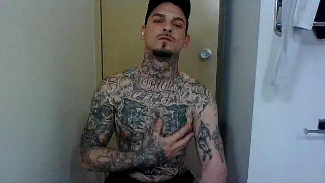 Snapshot of DADDY_KANE8--- chatting on 01-12-25, 07:10 DADDY KANE8--- online show from 01-12-25, 07:10