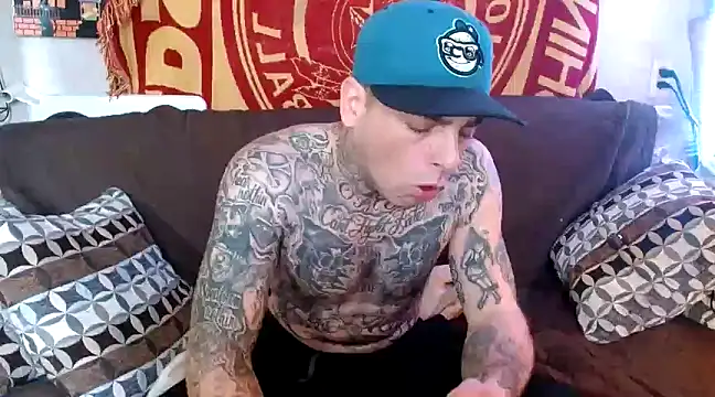 Snapshot of DADDY_KANE8--- chatting on 02-04-25, 04:29 DADDY KANE8--- online show from 02-04-25, 04:29