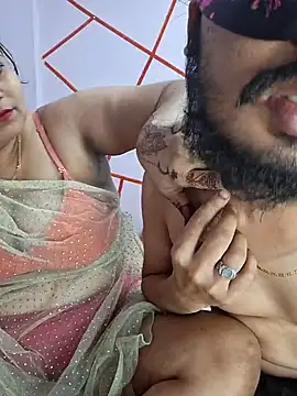 MOM-SUN-COUPLE online show from 03-06-25, 05:00