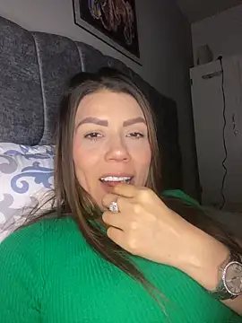 martina contreras online show from 11-23-25, 01:05