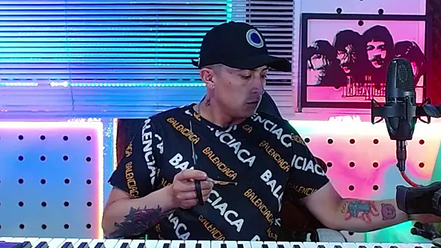 Darko0717 online show from 07-09-26, 10:36
