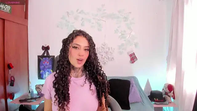 Cata green online show from 12-14-25, 02:11