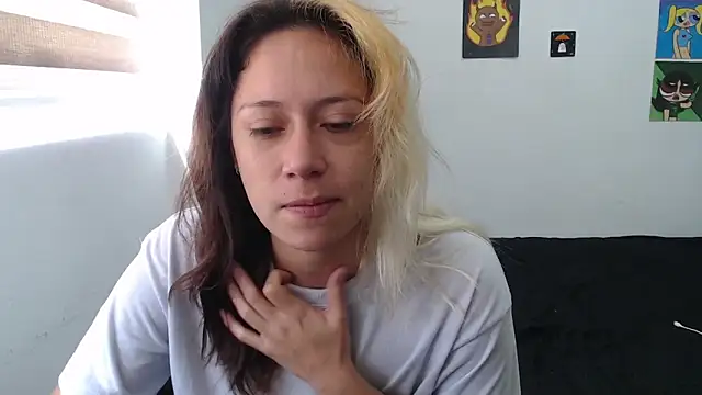 MommyMiaWs online show from 10-15-25, 02:28