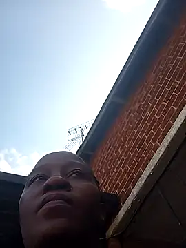 sluttylaura21 online show from 03-17-26, 07:23