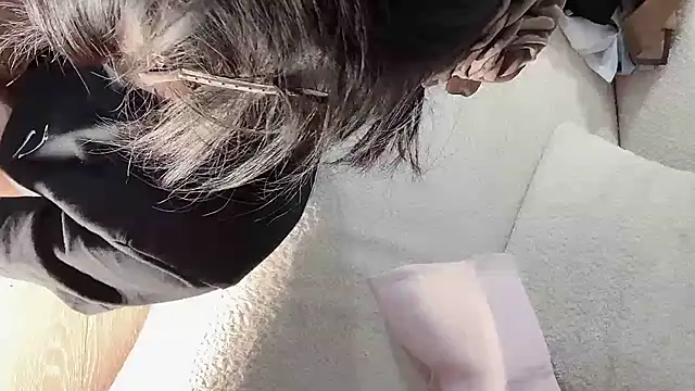 Snapshot of Serena-AU chatting on 10-23-25, 02:38 Serena-AU online show from 10-23-25, 02:38