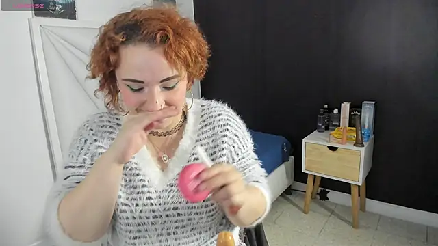 Snapshot of samanthaanderson_ chatting on 10-08-25, 10:07 samanthaanderson  online show from 10-08-25, 10:07