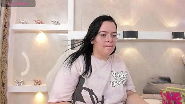 anette cooper online show from 11-12-25, 03:29