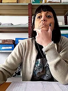 estefyzapata online show from 04-28-26, 07:08