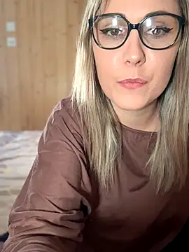 Leanymphoo online show from 11-21-25, 09:52