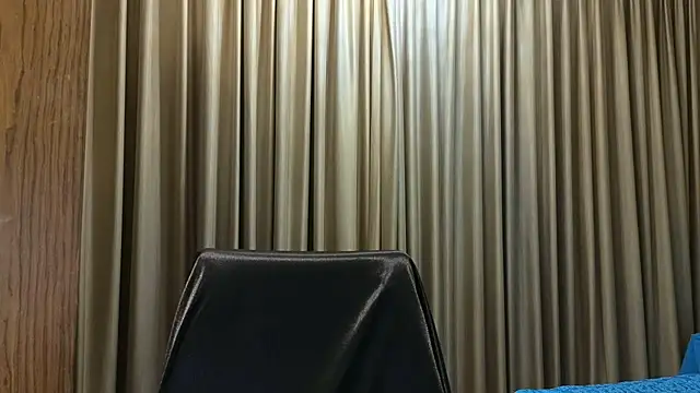 Snapshot of MissKateX chatting on 06-25-26, 09:19 MissKateX online show from 06-25-26, 09:19