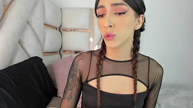 Camila rehabx online show from 09-20-25, 08:04