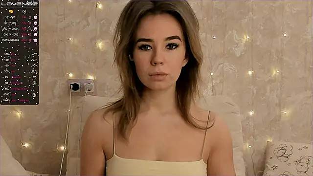 Snapshot of EvaSileZ chatting on 01-15-26, 04:44 EvaSileZ online show from 01-15-26, 04:44