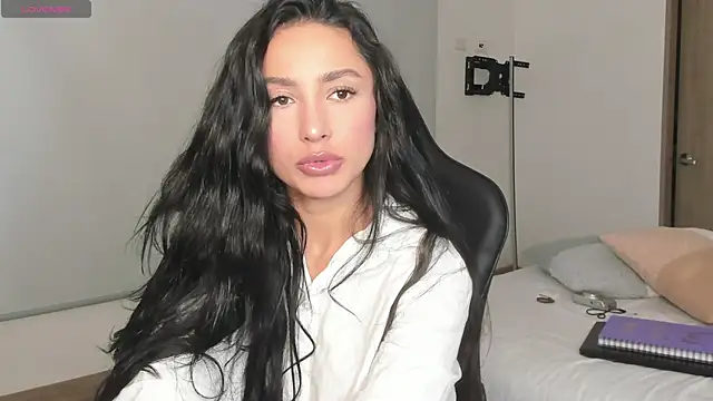 EvaMoet online show from 02-27-25, 08:06