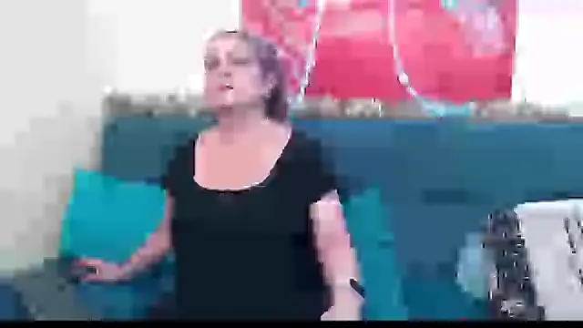 Snapshot of liliimilf chatting on 11-15-25, 08:16 liliimilf online show from 11-15-25, 08:16