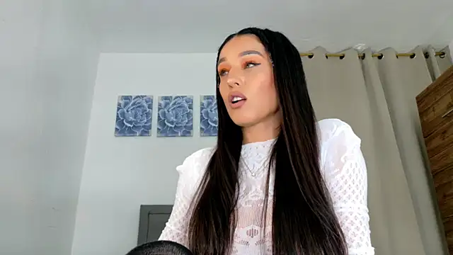 Snapshot of Ariadna-07 chatting on 07-12-26, 03:19 Ariadna-07 online show from 07-12-26, 03:19