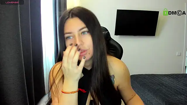 Snapshot of gracedorce chatting on 01-17-25, 04:06 gracedorce online show from 01-17-25, 04:06