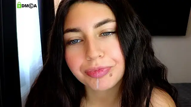 Snapshot of gracedorce chatting on 10-14-25, 01:50 gracedorce online show from 10-14-25, 01:50