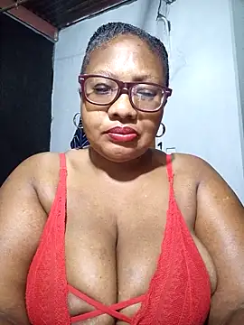 Snapshot of YELLOW_BONE chatting on 03-18-25, 12:27 YELLOW BONE online show from 03-18-25, 12:27
