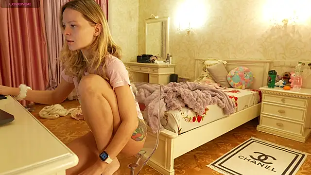 Masha 2002 online show from 10-12-25, 07:02