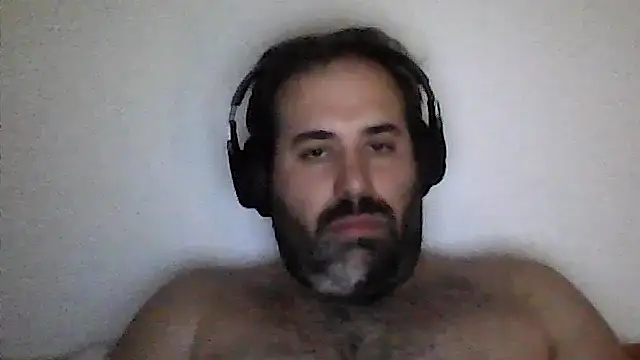 Snapshot of The_Masterxxx14 chatting on 05-09-26, 03:17 The Masterxxx14 online show from 05-09-26, 03:17