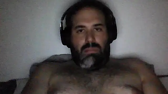 Snapshot of The_Masterxxx14 chatting on 06-05-26, 06:24 The Masterxxx14 online show from 06-05-26, 06:24
