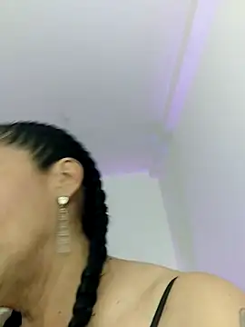 Snapshot of _Scarlett_Sweet chatting on 03-07-25, 10:32 Scarlett Sweet online show from 03-07-25, 10:32