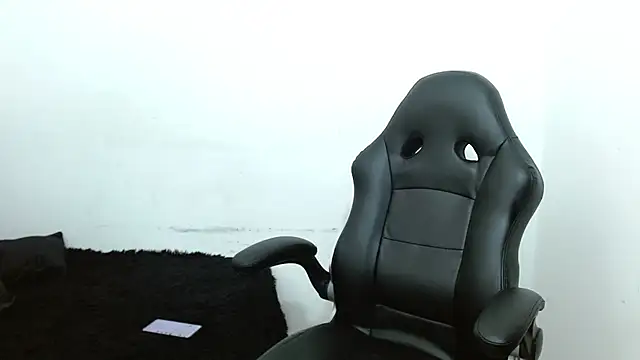 Snapshot of _Scarlett_Sweet chatting on 10-05-25, 01:59 Scarlett Sweet online show from 10-05-25, 01:59