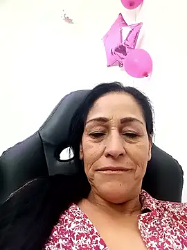 Snapshot of _Scarlett_Sweet chatting on 10-11-25, 11:42 Scarlett Sweet online show from 10-11-25, 11:42