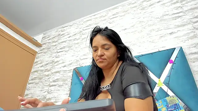 veronica salas online show from 12-23-24, 09:49