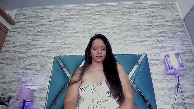 veronica salas online show from 12-28-24, 04:41